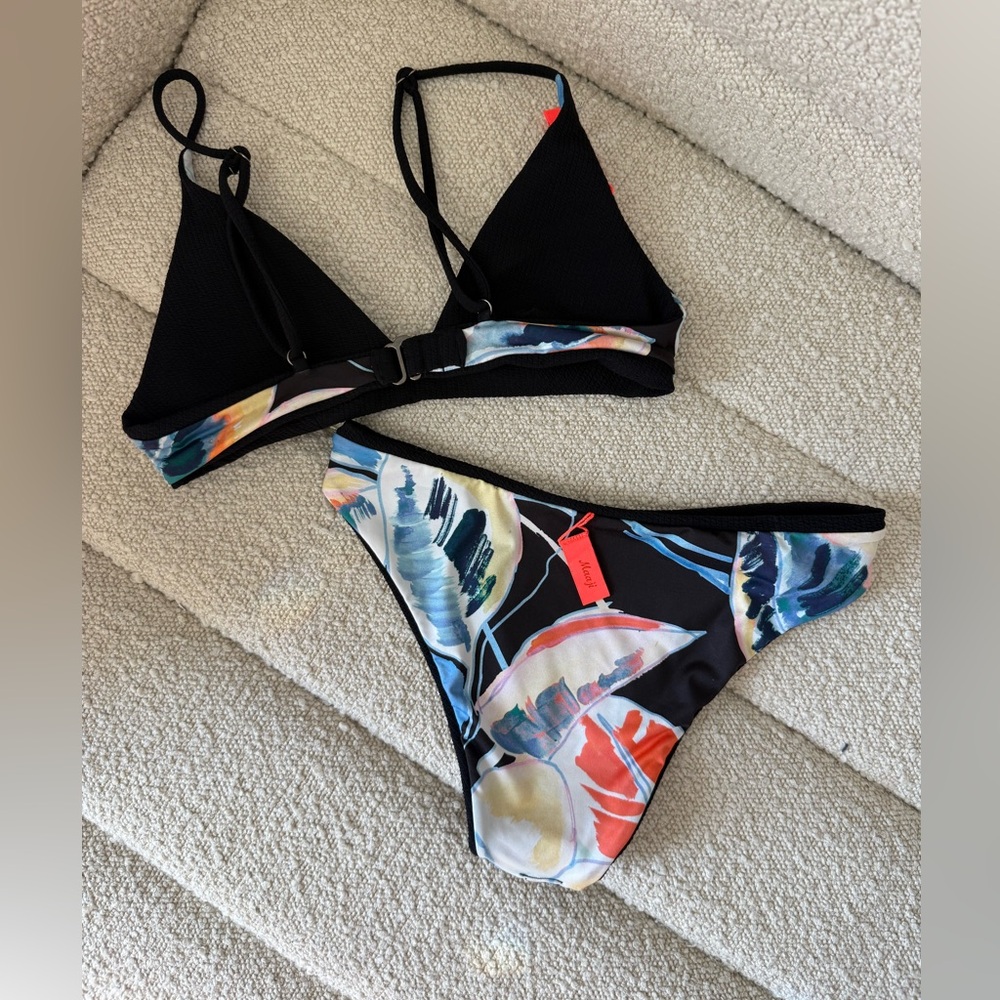 NWOT Maaji Reversible Bikini Set (Small Top, XS Bottom) - Picture 2 of 5